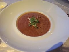 龙虾浓汤-广州四季酒店·佰鲜汇·现代法餐