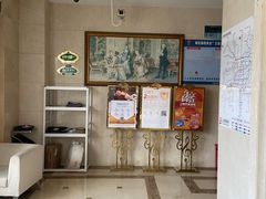 -维也纳酒店-停车场