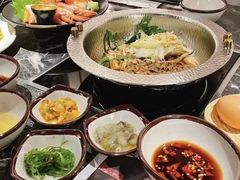 -牛YO寿喜烧·铁板烧和牛火锅自助(市府恒隆店)