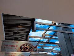 -阿瓦山寨·湘菜现炒·剁椒鱼头王(咸阳总店)