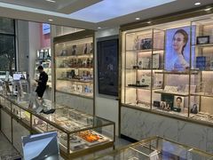 -世纪大明眼镜·林德伯格·蔡司官方授权店(武昌旗舰店)