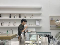 -UNI UNI(环亚凯瑟琳店)