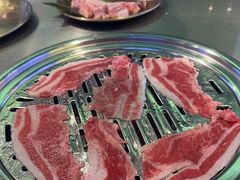雪花牛排-哈哈碳都·牛肋条无限自助烤肉(台江万达店)