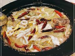 -渔语鱼酸菜鱼新川菜(来福士店)