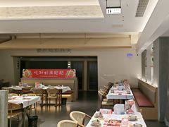 -肥肥虾庄·金牌油焖大虾(汉口城市广场店)