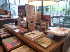 -茑屋书店(天目里店)