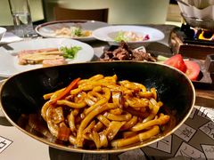 -穹六人间 people 6(岳阳路店)