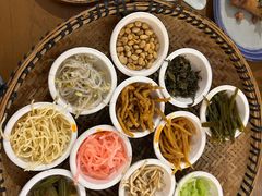 -包整·丝娃娃(一览甲秀楼风景店)