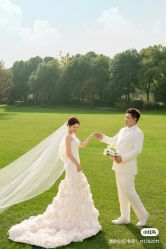 -雪中彩影婚纱摄影·微光艺术中心