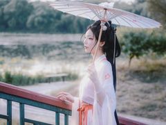 -翩若国风汉服体验馆