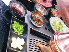 -臻牛烤肉