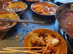 -渝井巷重庆老火锅(沈阳吉祥店)