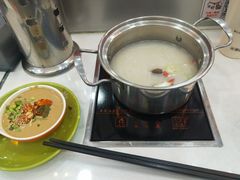 -亿富盛餐饮旋转小火锅(乐客城店)