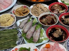 -沸炉重庆老火锅(军事博物馆店)