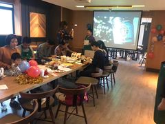 大堂-星巴克(红房子店)