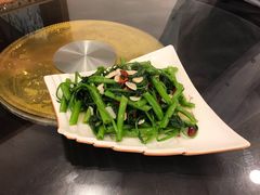 -石磨豆花家常菜·牦牛排土火锅
