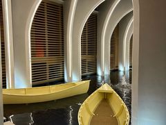 -涨巢·潮玩水疗局