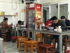 大堂-平安桥张氏肥肠粉