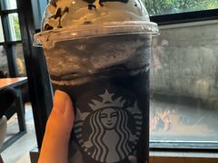 -星巴克(杭州湖滨银泰E区店)