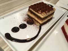 -必胜客(联投东方店)