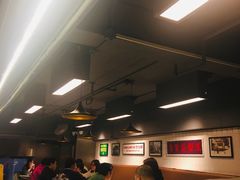 -新大咀港式茶餐厅(宝山万达店)