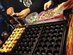 -六合夜市