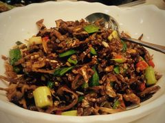 白椒炒腊肠-翠清酒家(万丰路店)