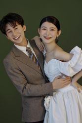 -喜爱高定婚纱摄影