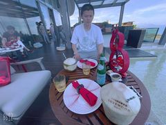 -瑰丽酒店·海吧·天际下午茶·现场DJ·天台酒吧