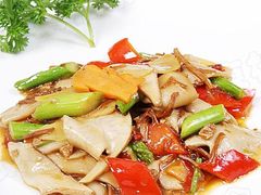 XO酱爆树菇-聚福家宴