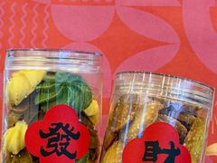 -红宝石·鲜奶小方·海派西点房(南丹店)