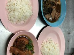 -Kha Mu Charoensang(Silom)
