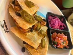 -Famous肥猫墨西哥音乐餐吧(五棵松华熙LIVE店)