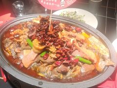 -辣尚瘾·烤鱼·新川菜(交大直营店)