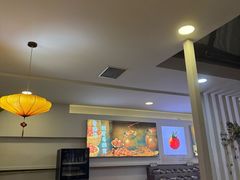-毛辣果·贵州红酸汤牛肉火锅(西单店)