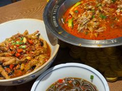 招牌辣得叫牛蛙-辣得叫湘菜(四明店)
