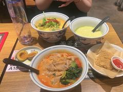 草本番茄肥牛面-和府捞面(星光大道一期店)