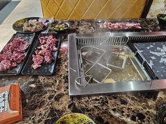-牛里牛气· 榴莲海鲜鲜牛肉自助火锅·烤肉(横岗店)