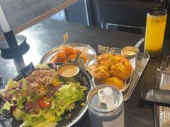 -W COLLECTIVE  DESSERT SHOP