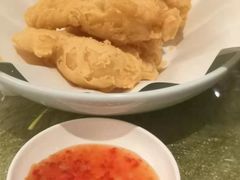 酥炸黄金巴沙鱼-上海小南国(世博源店)