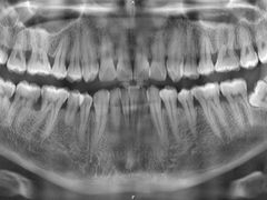 -岳辰齿科(浦东长泰店)