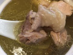 肥西老母鸡汤-老乡鸡(上海世纪大都会店)