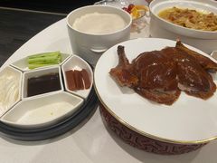 精品烤鸭-悦江(梅奔中心店)