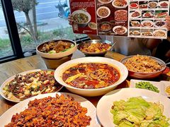 -小三峡食府(西五路店)