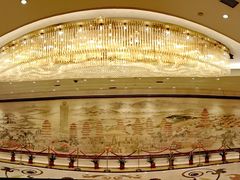 -华西龙希国际大酒店旅游观光景区