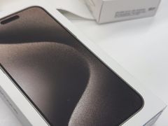 -Apple授权专营店(五彩城店)