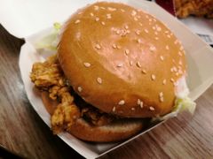 -肯德基(汤逊湖店)