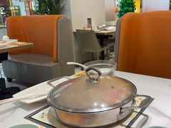 -黄记煌三汁焖锅(新佳丽江汉路店)