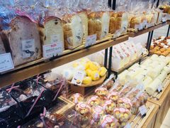 -罗森尼娜(德思勤店)