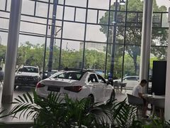 -宁波之星奔驰4S店(海曙店)